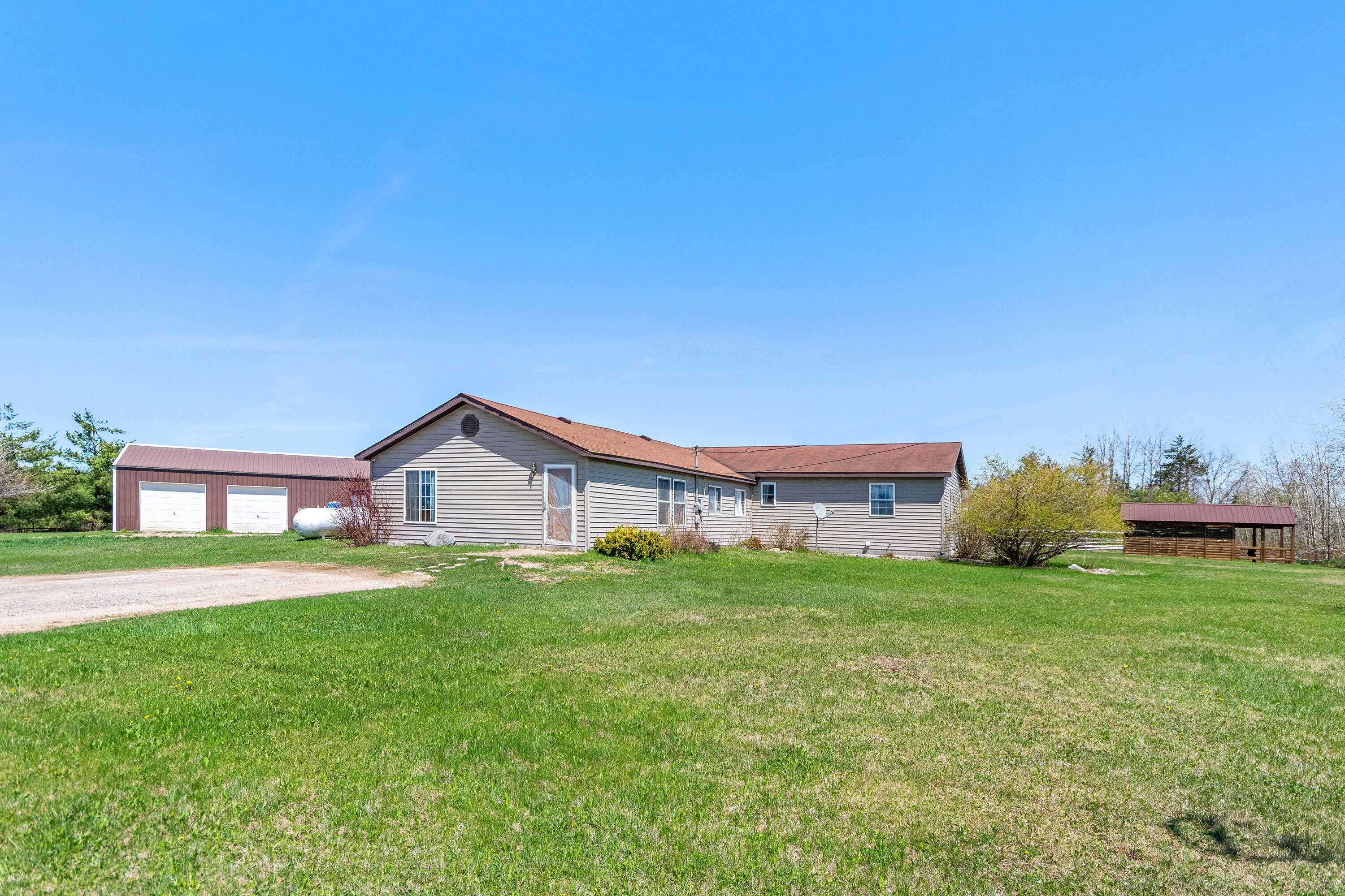 2495 Stitt Road