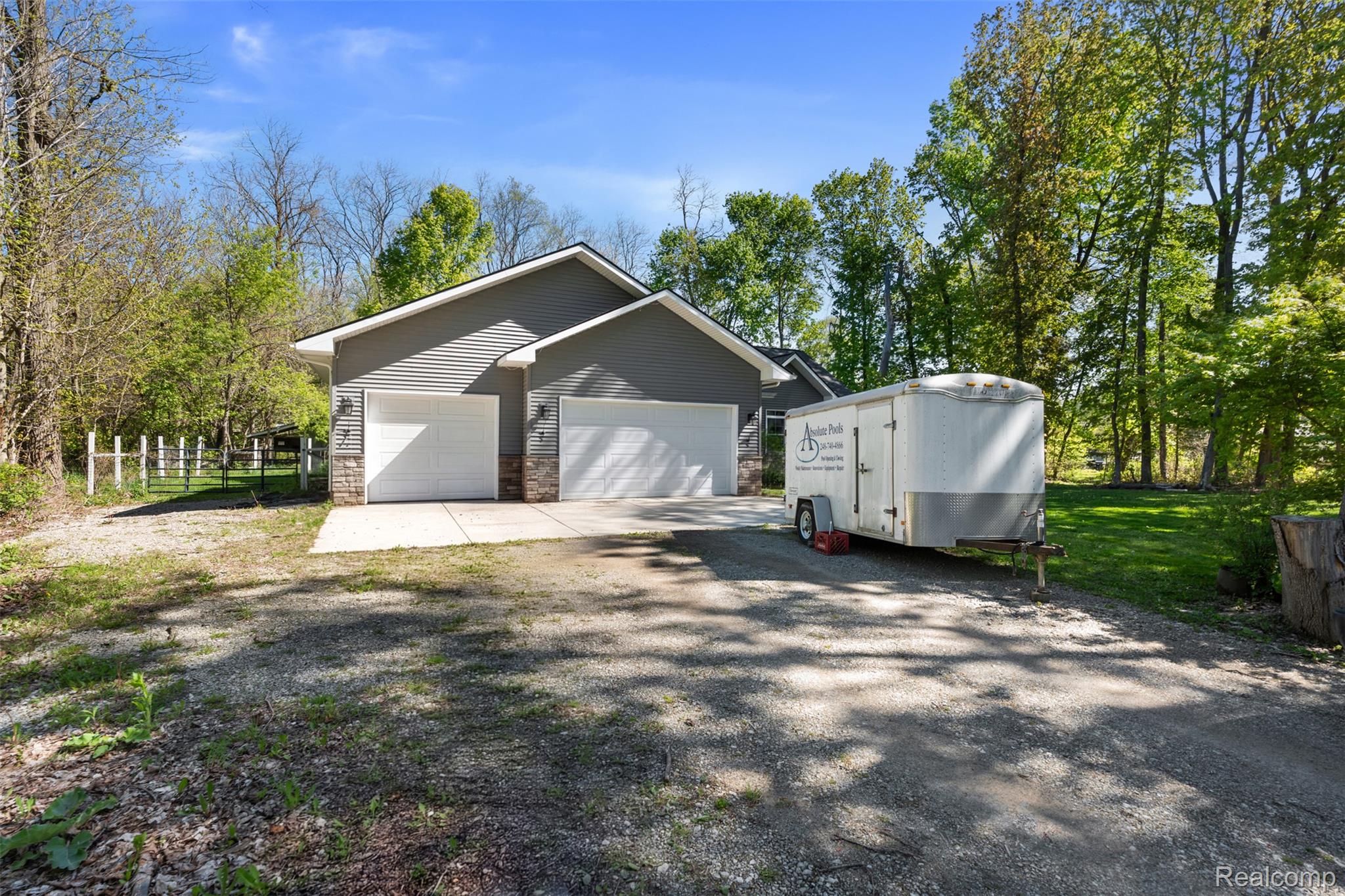 8306 Foster Road