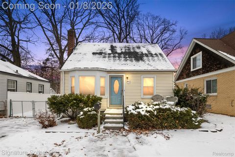 1412 Etowah Avenue Royal Oak City MI 48067