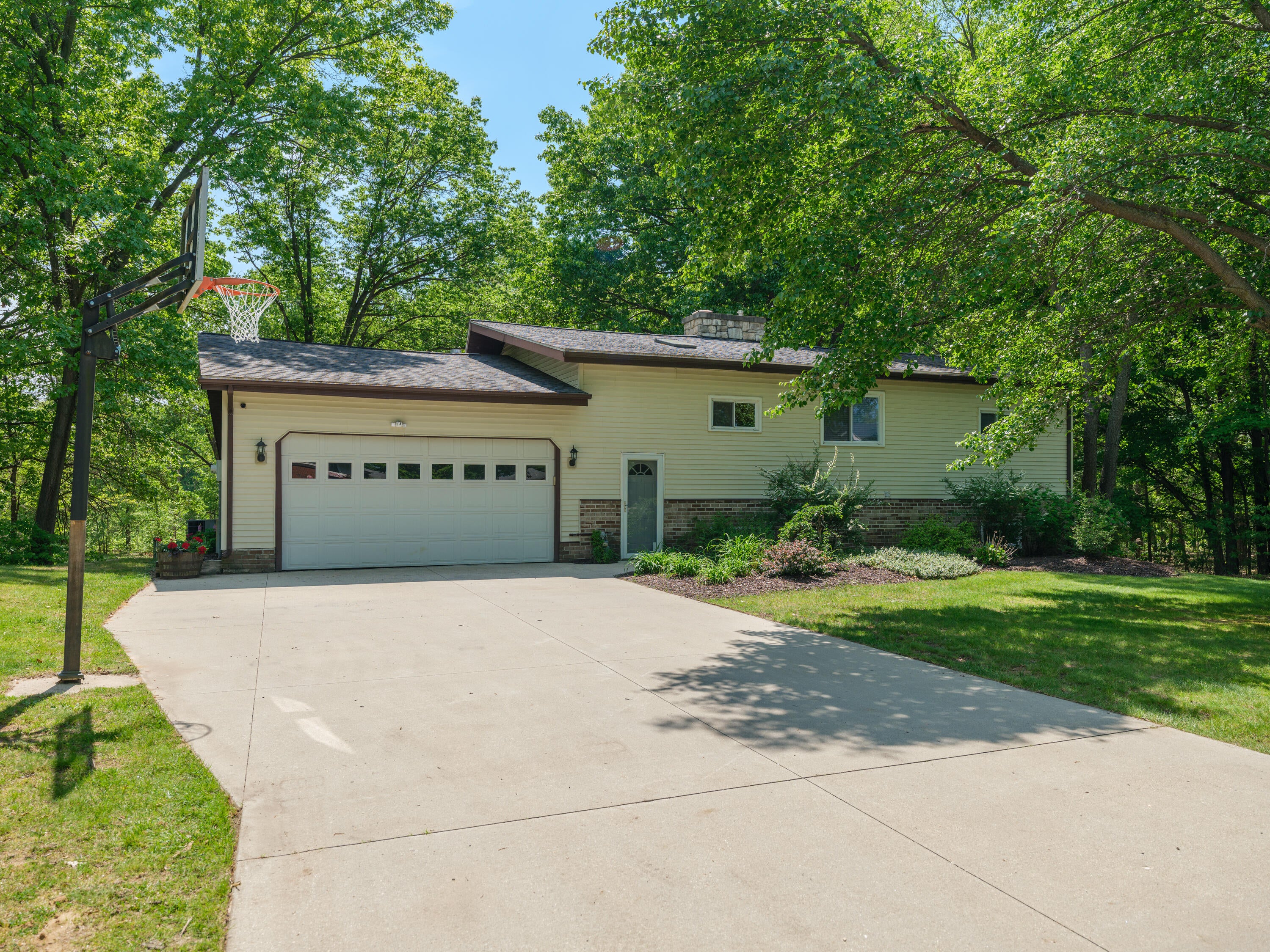 52120 Kern Drive