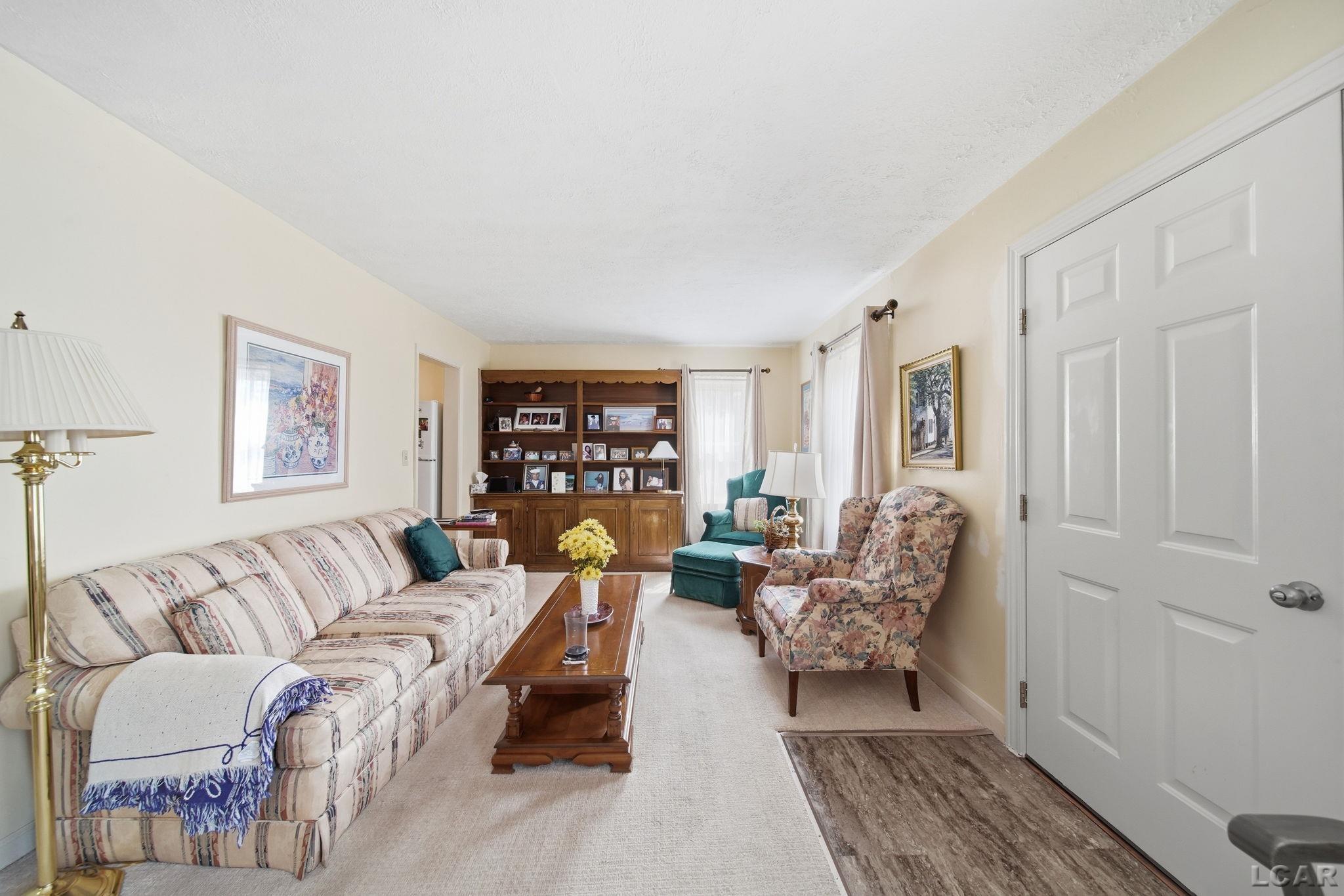 437 Oden Way