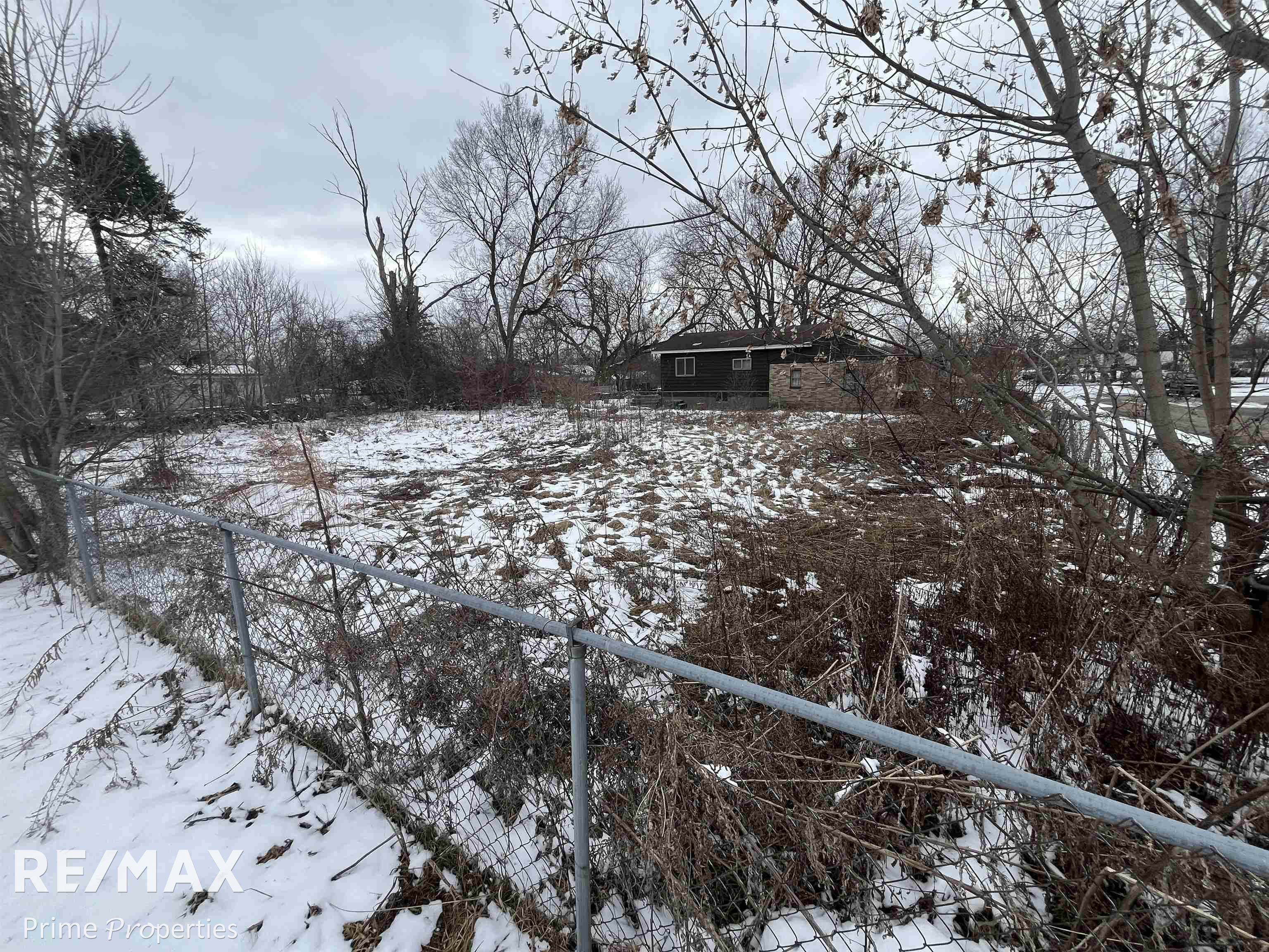 1499 W Juliah Avenue