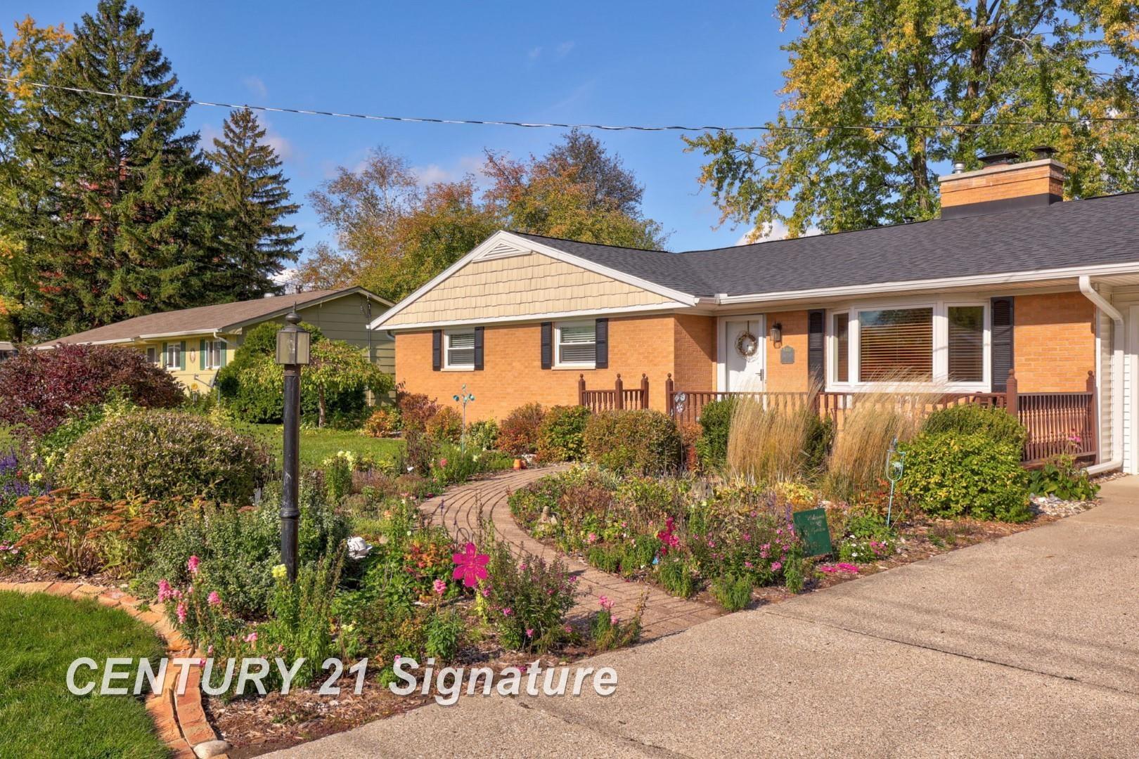 3646 Holly Lane