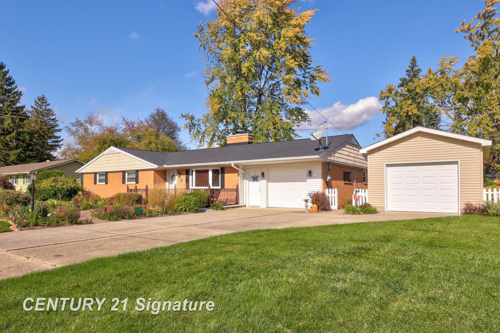 3646 Holly Lane