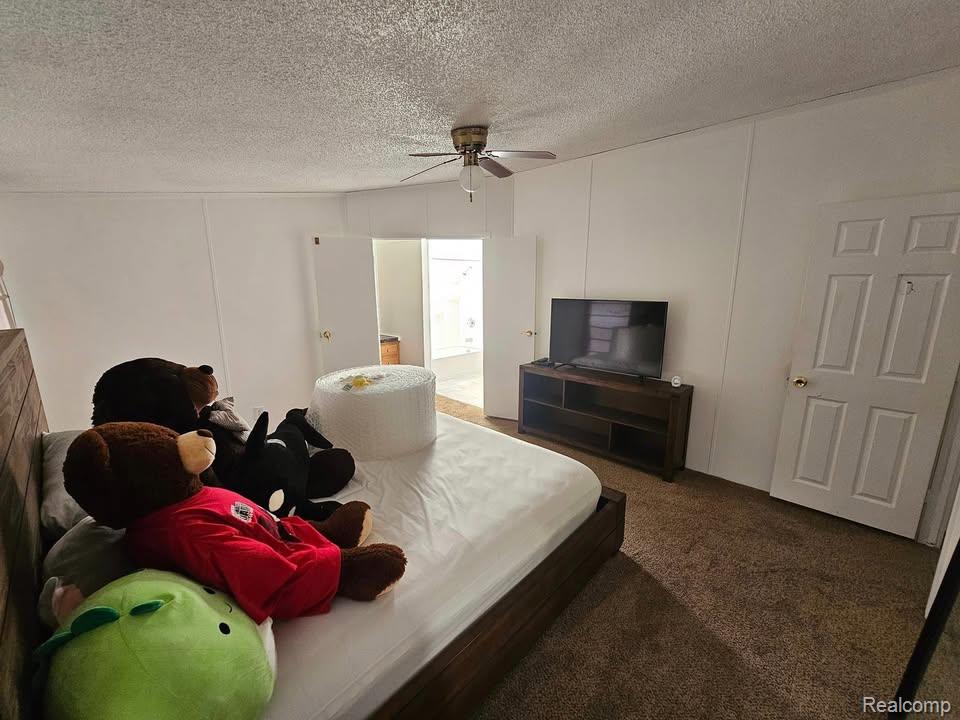 443 Pond View Drive E