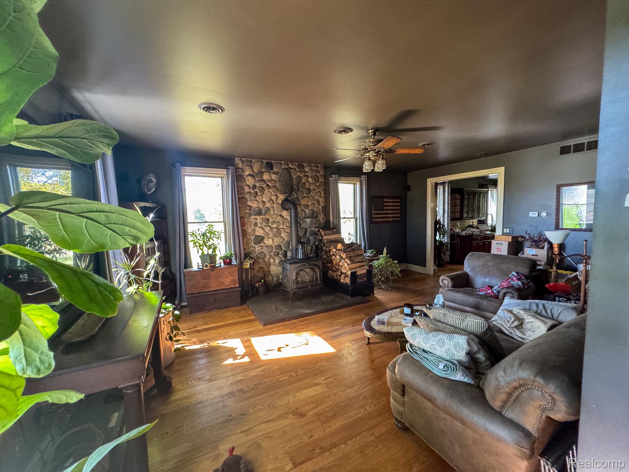 3815 Cramton Road