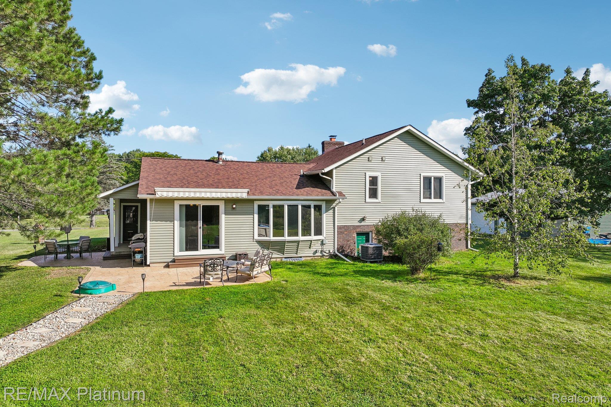 12126 Linden Road