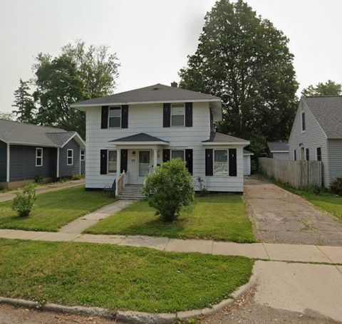 Photo of 22 N La Vista Boulevard, Battle Creek City, MI 49015 (MLS # 66026007336)