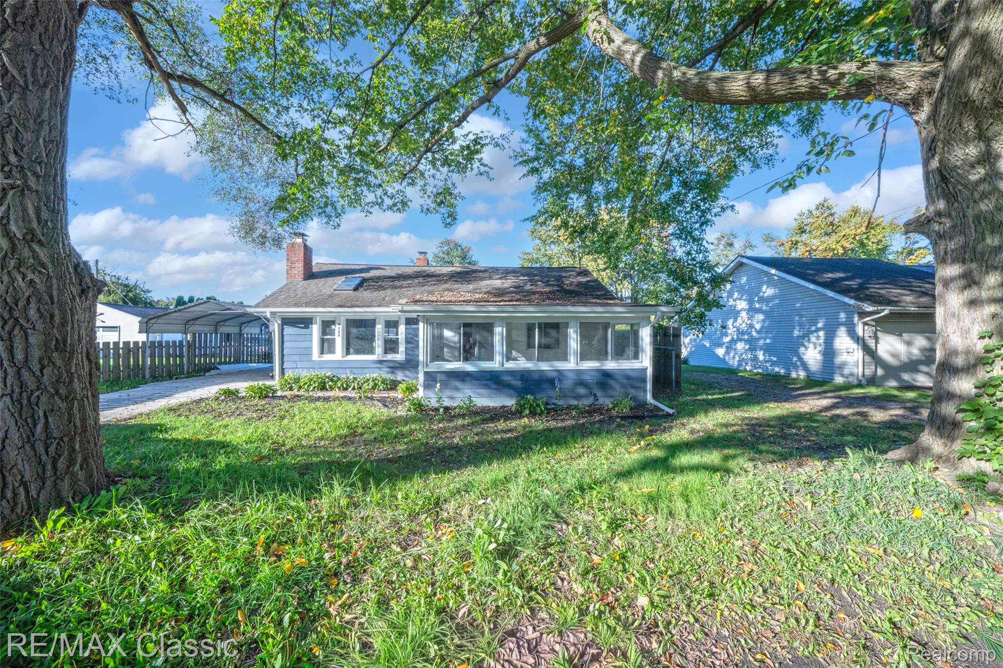 1220 S Cass Lake Road