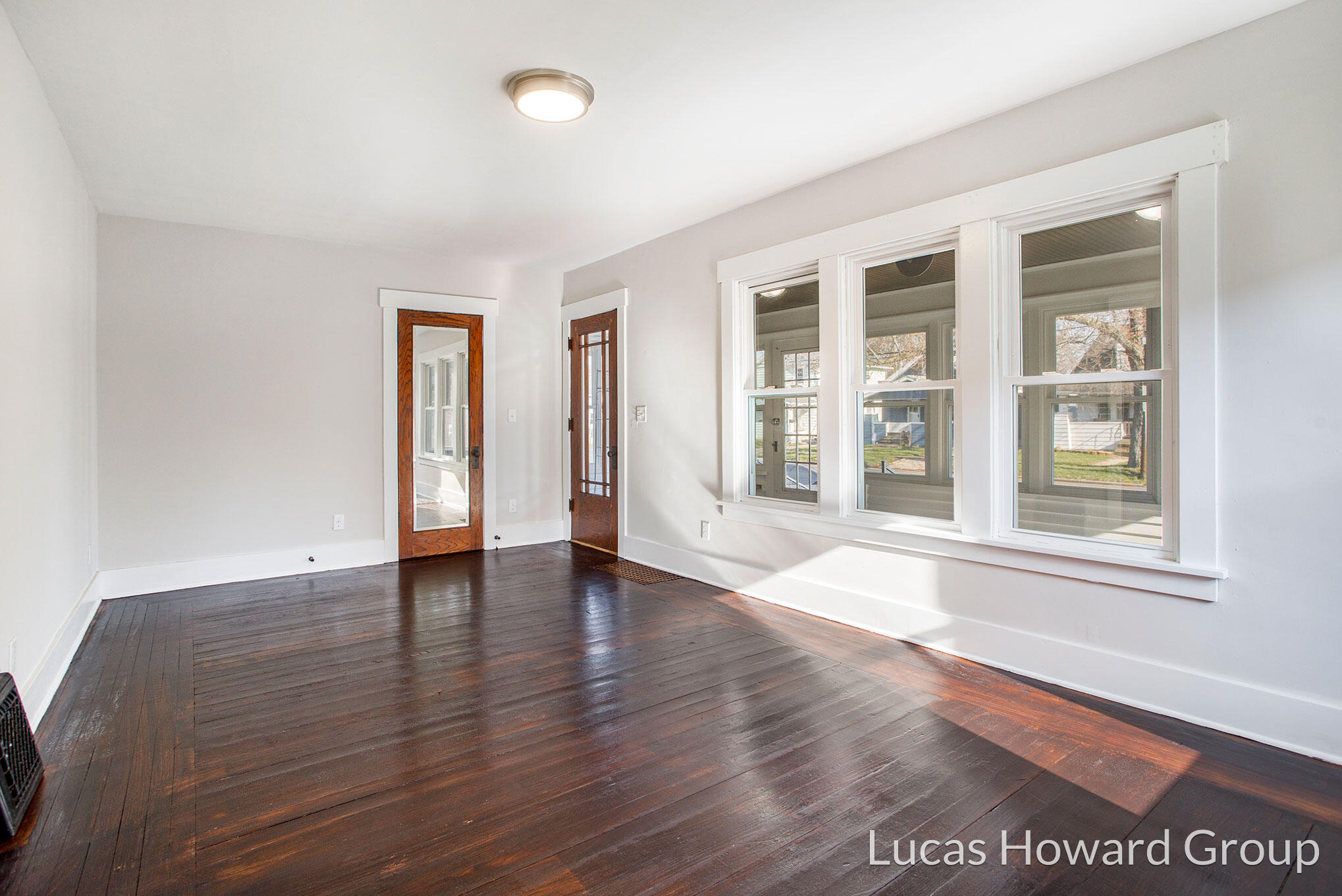 353 W Territorial Road