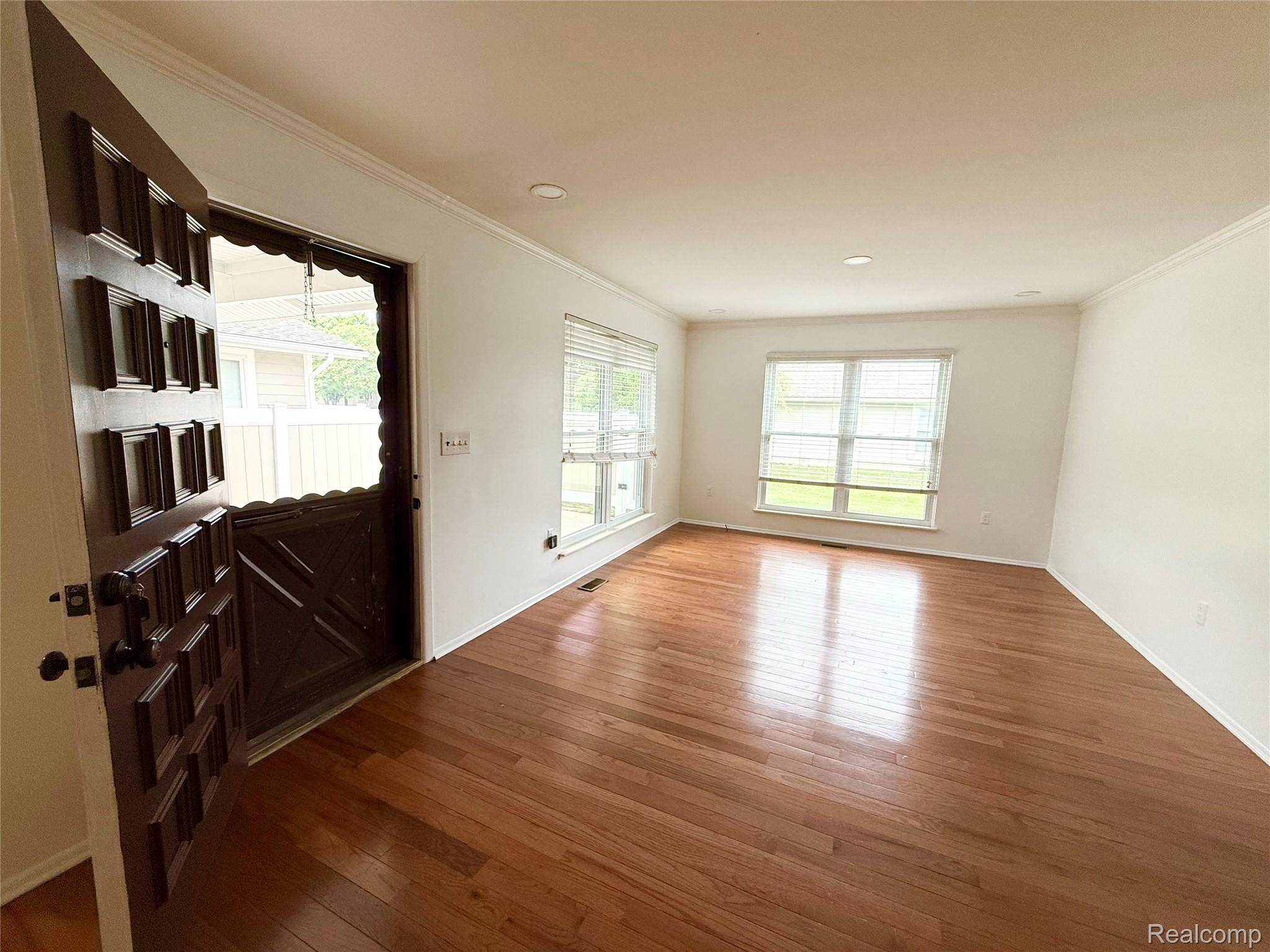 39613 Village Wood Ln