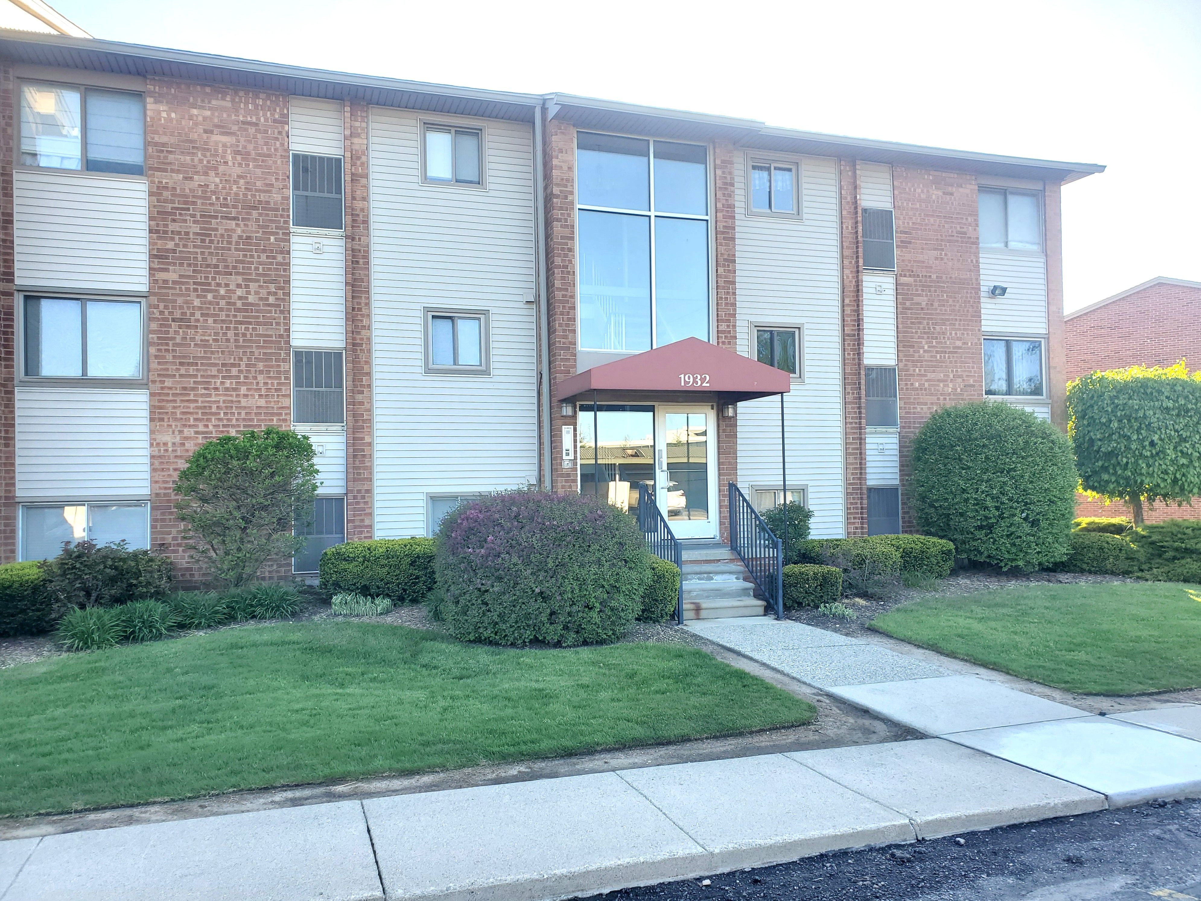 1932 KLINGENSMITH Road 55