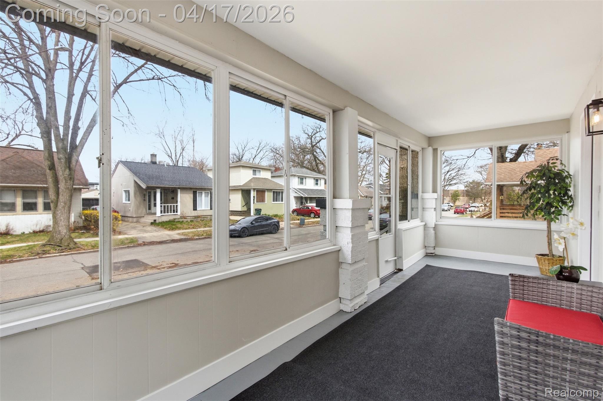 560 E Drayton Street