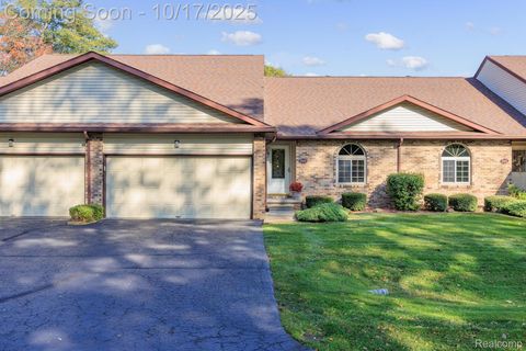 7109 Bluewater Drive Village Of Clarkston City MI 48348