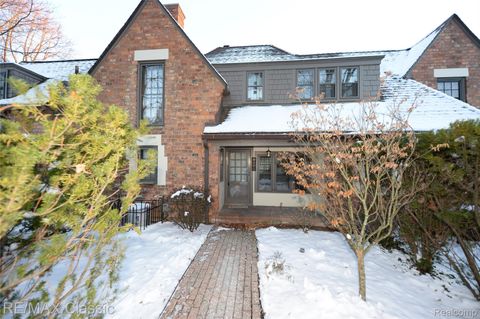 1060 Wimbleton Drive Birmingham City MI 48009