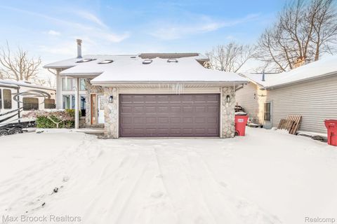 38033 Cherry Lane Harrison Charter Township MI 48045