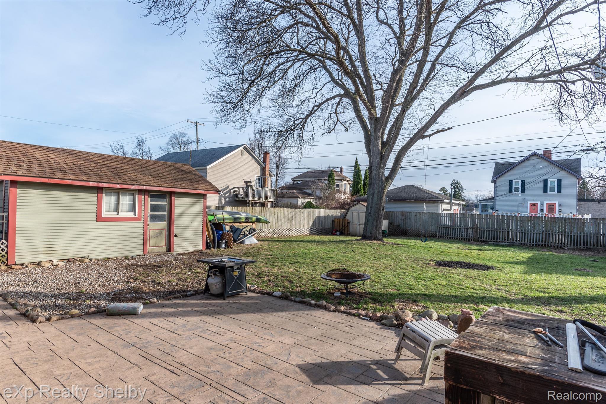 421 E Clinton Street