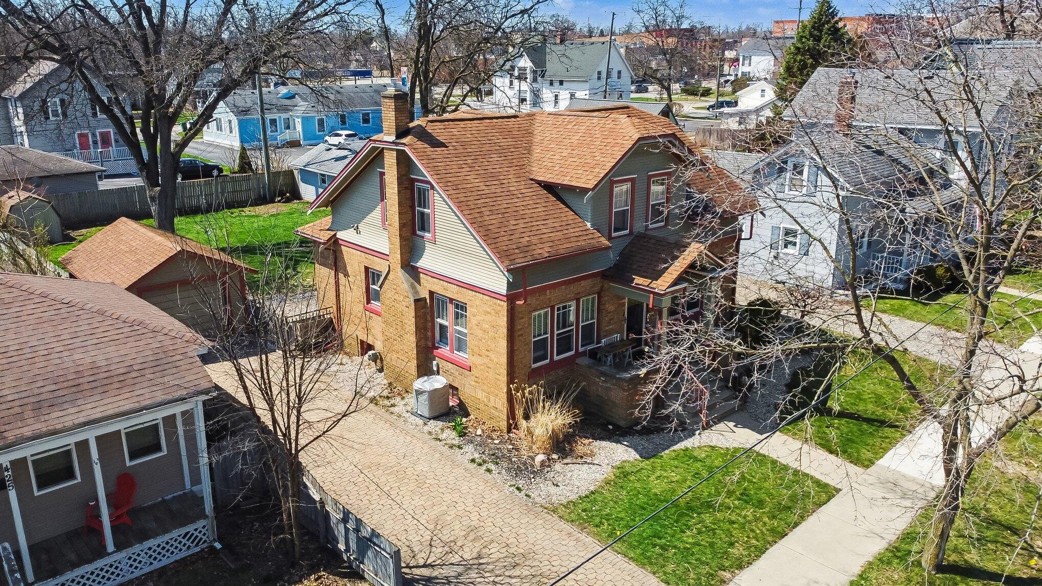 421 E Clinton Street