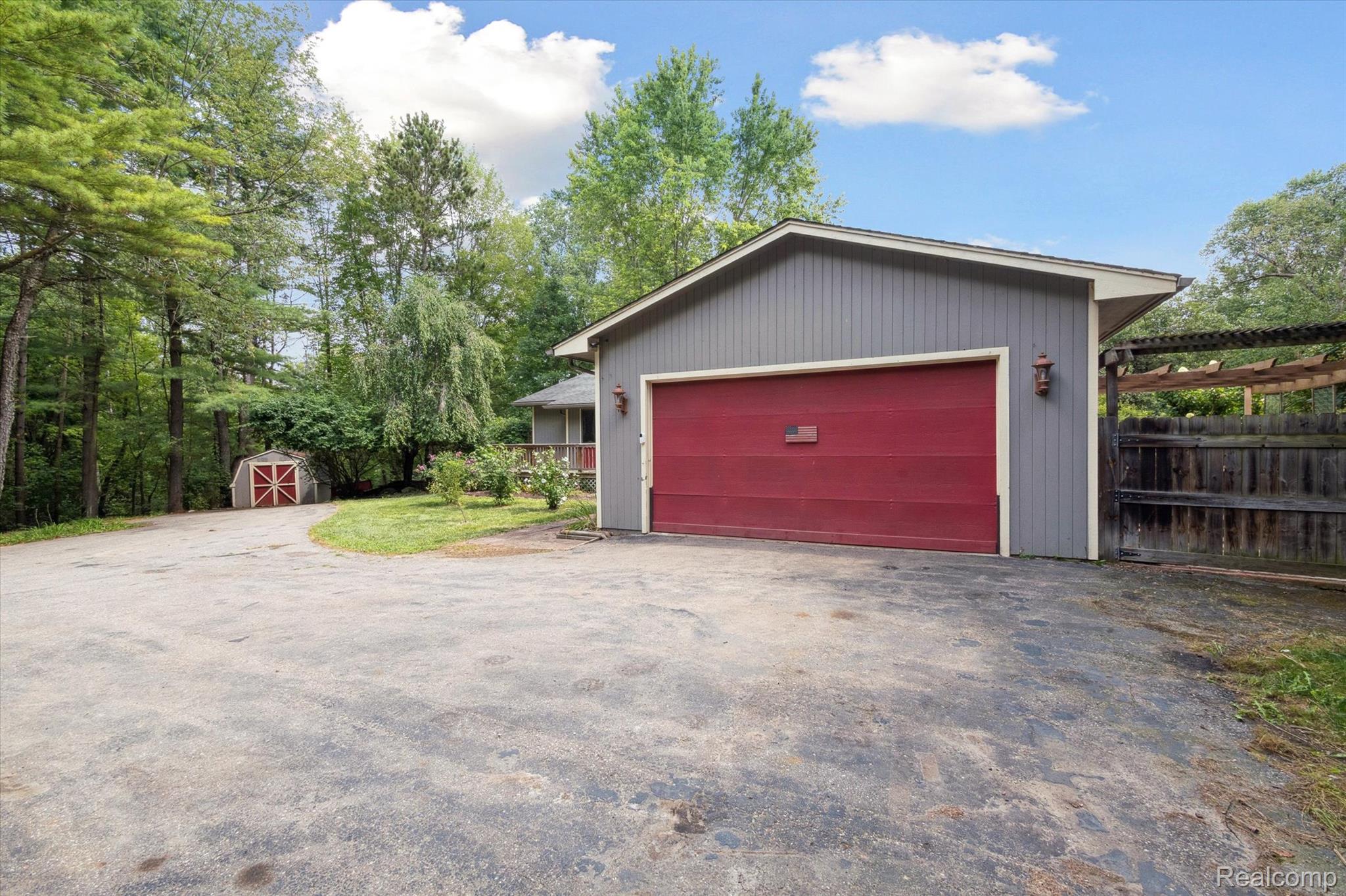 4851 Fox Chapel Drive