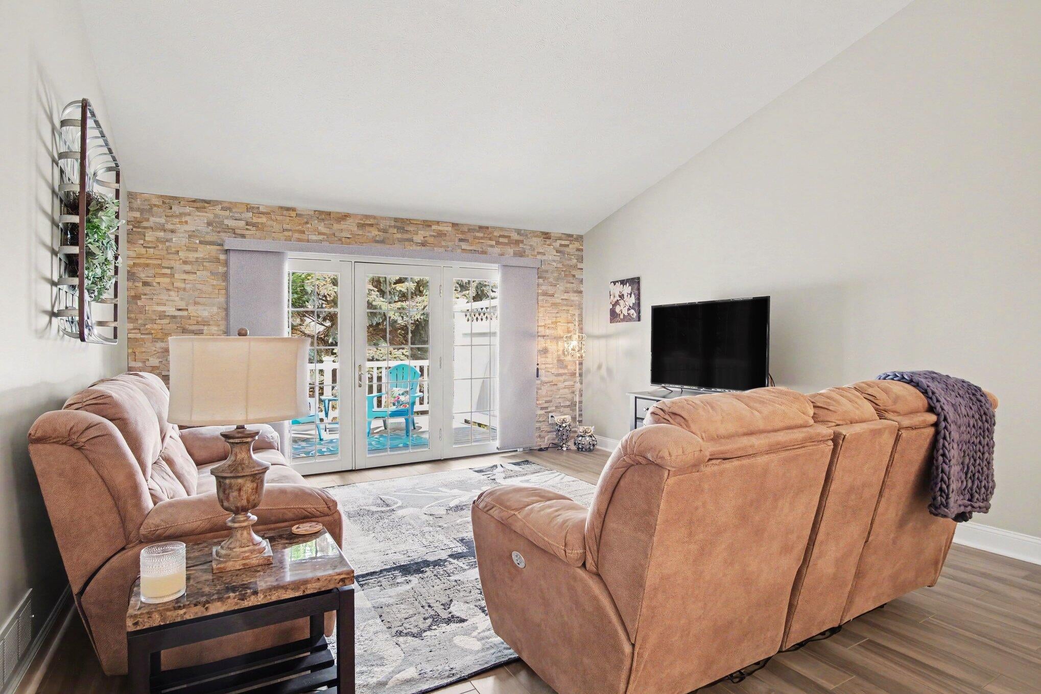 3315 Town Crossing SW