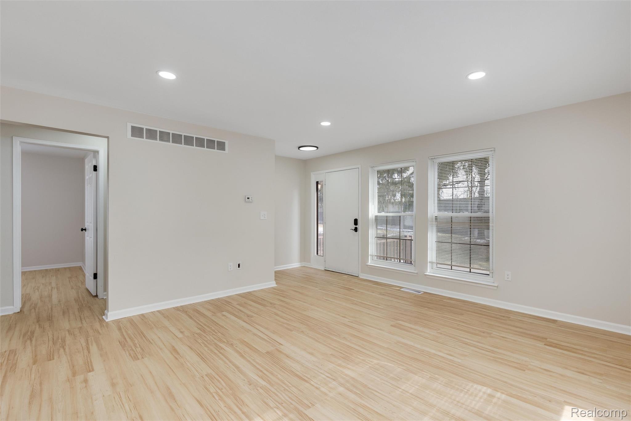 40526 Newport Drive