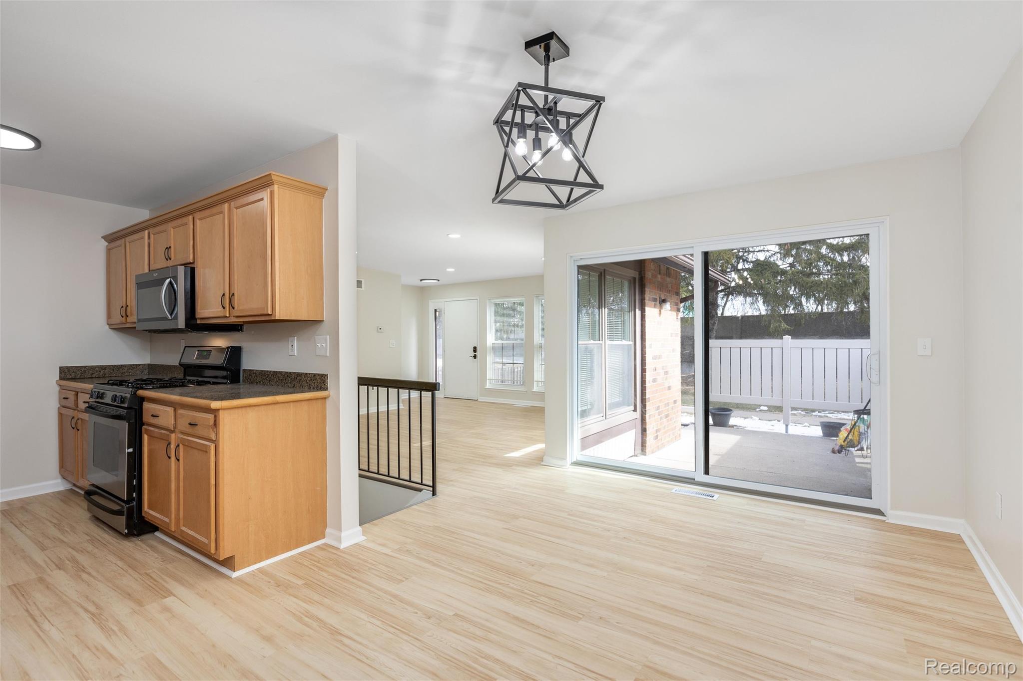 40526 Newport Drive