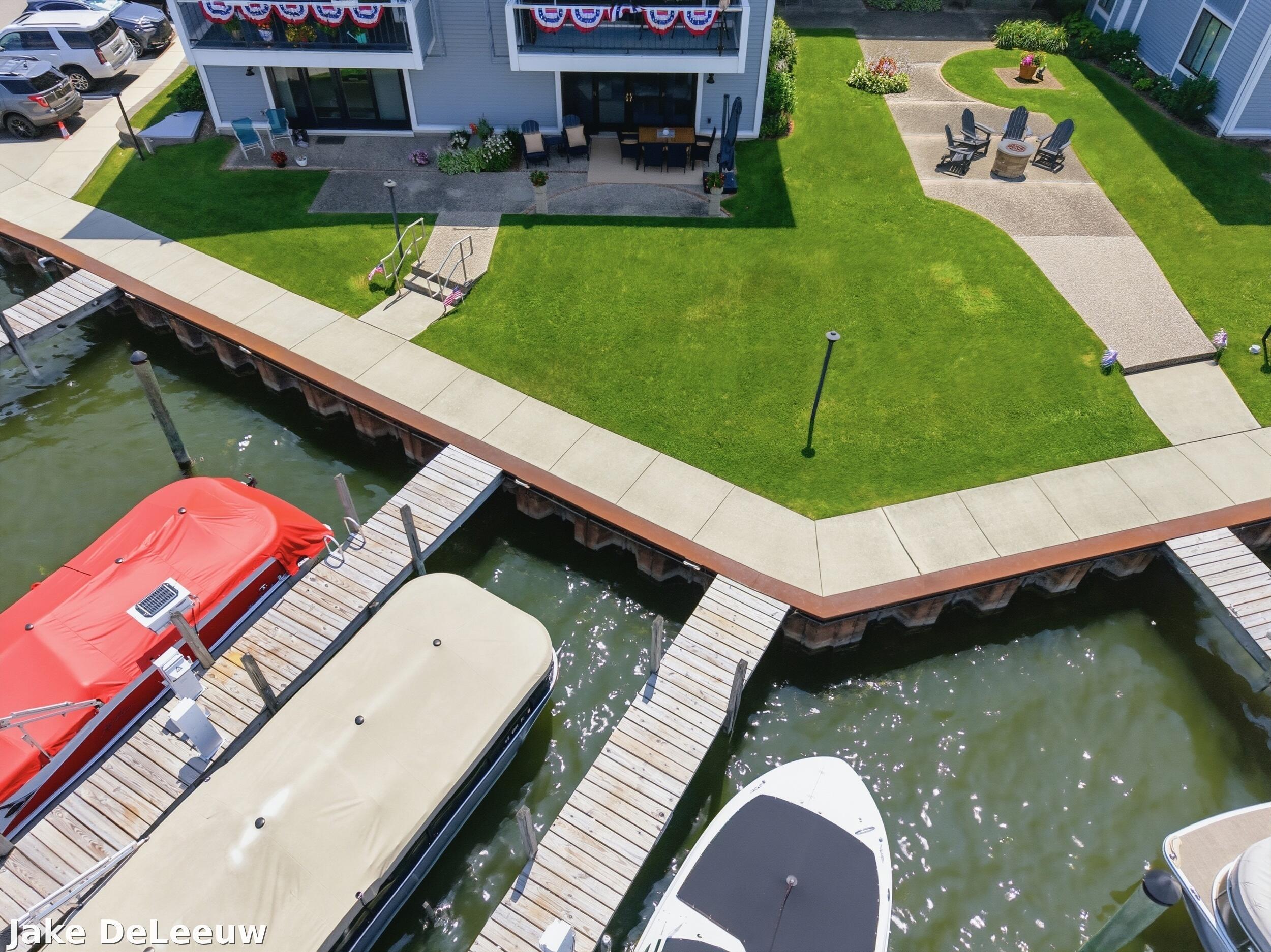 400 Lakeview Court 01A