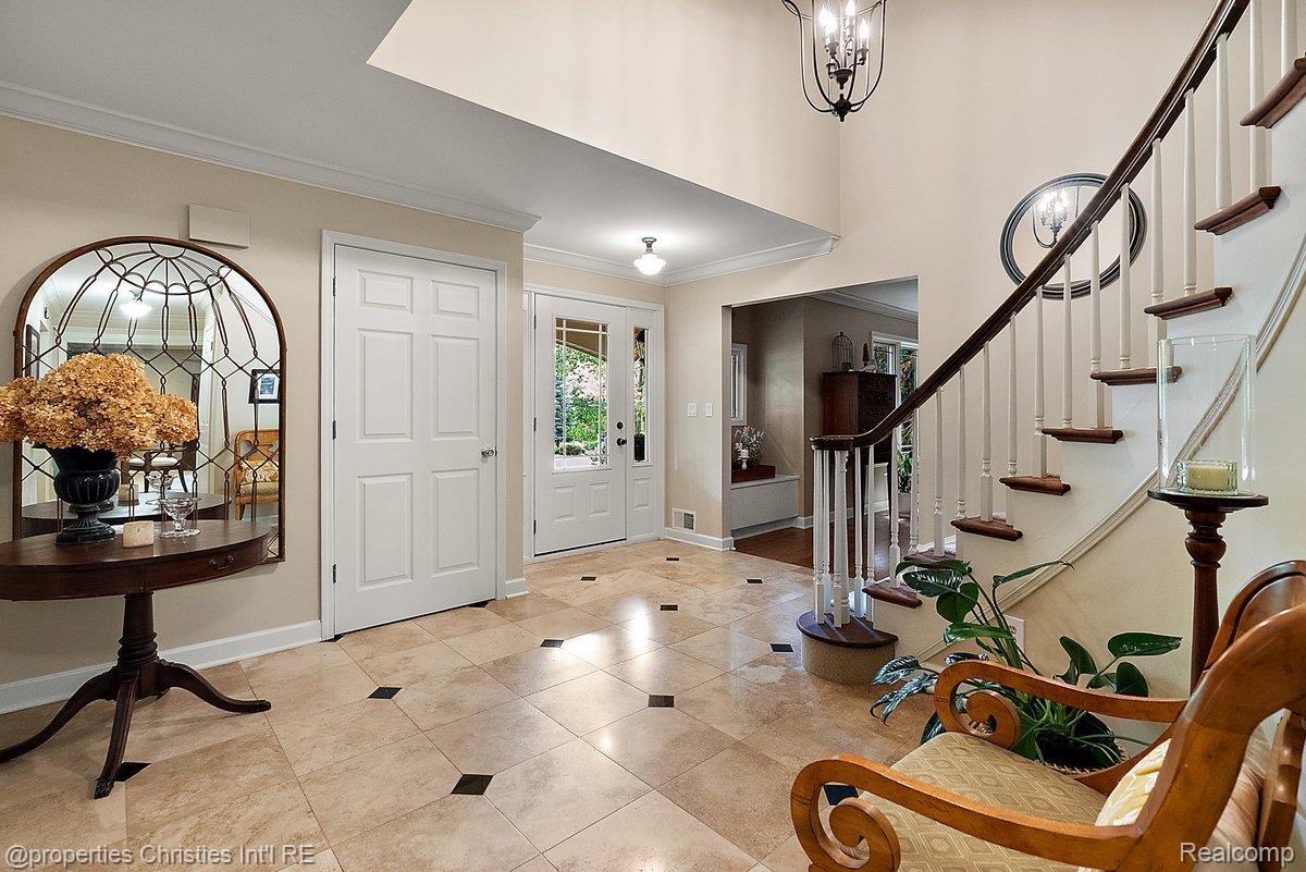 945 Peach Blossom Court