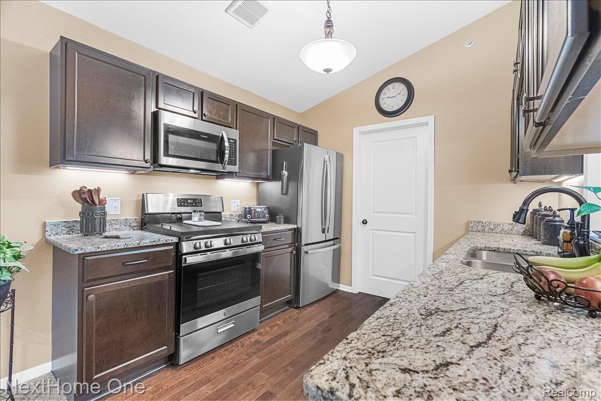 0432 Maple Cove Circle