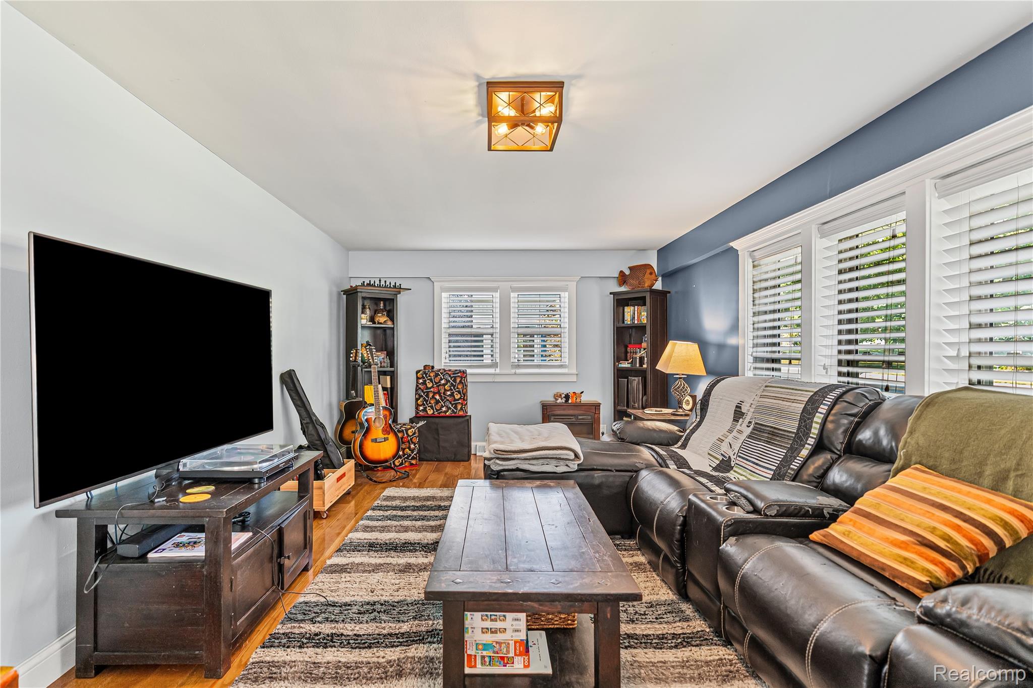 1331 W Genesee Street