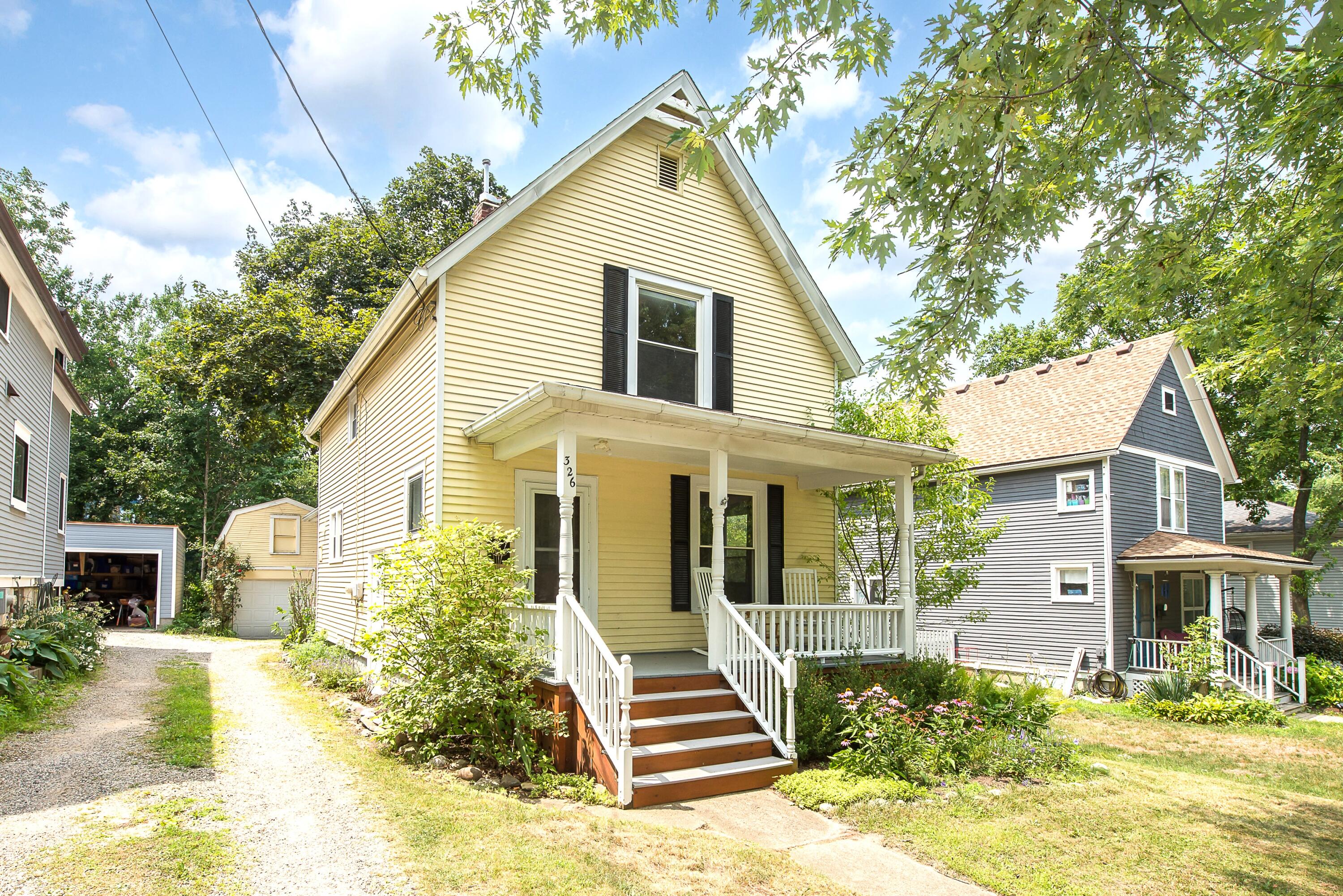 326 S 7th Street