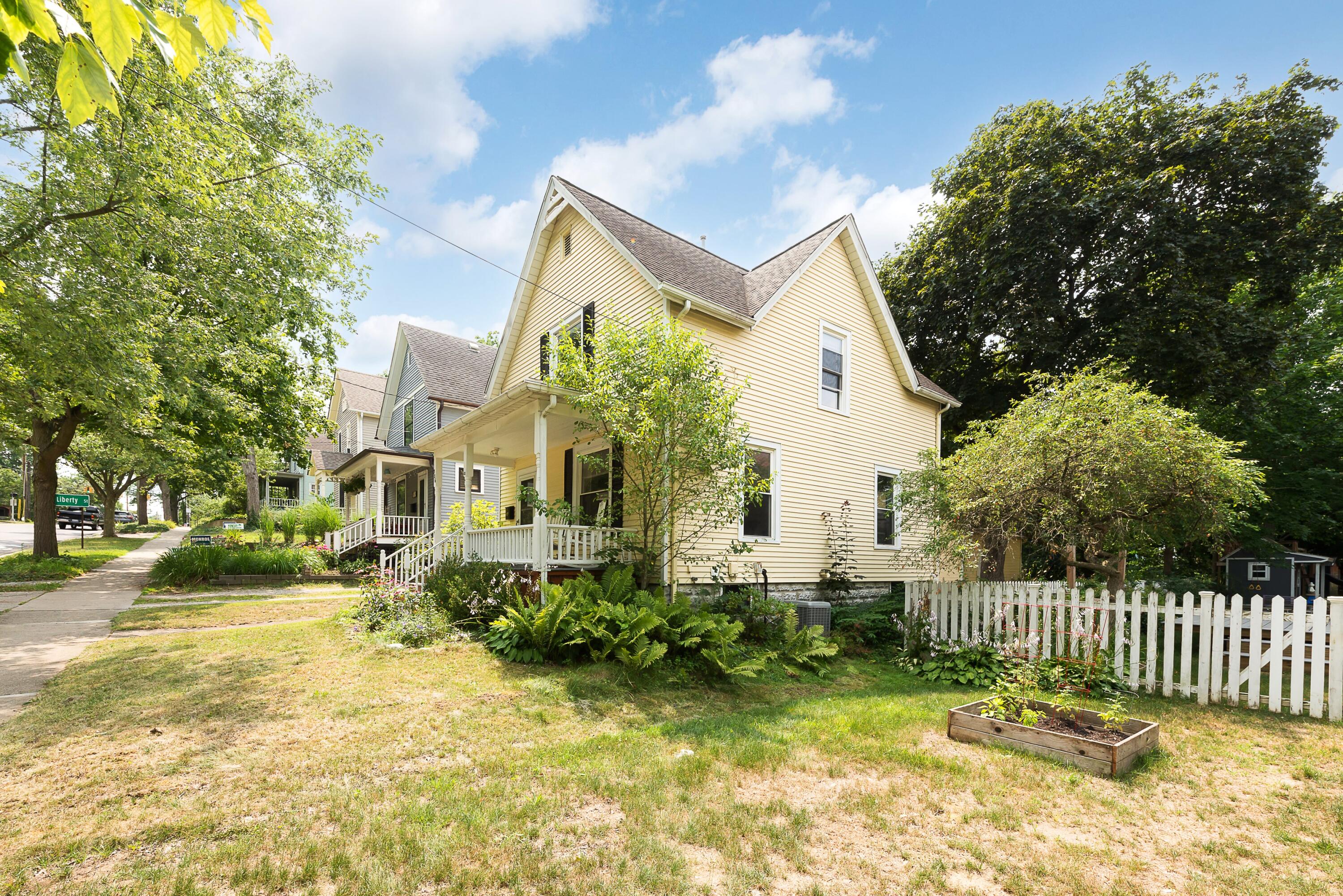 326 S 7th Street