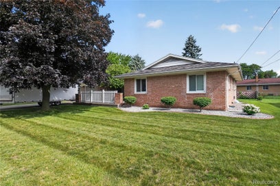 3404 Patricia Place Saginaw City MI 48602