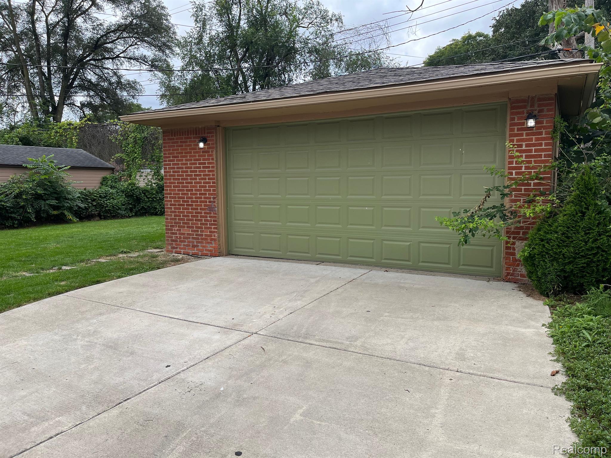 23631 KENOSHA Street