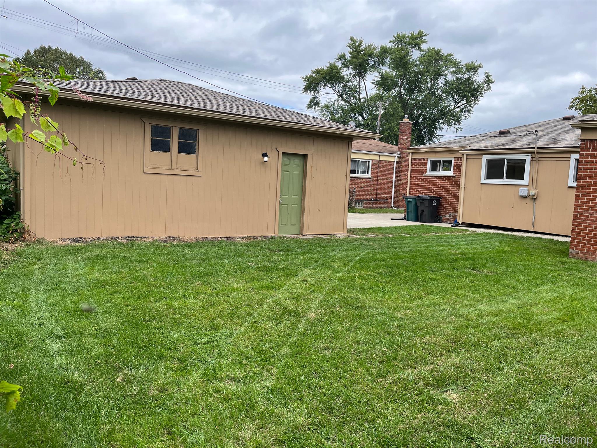 23631 KENOSHA Street