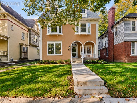 Photo of 863 Iroquois Street, Detroit City, MI 48214 (MLS # 20261084117)