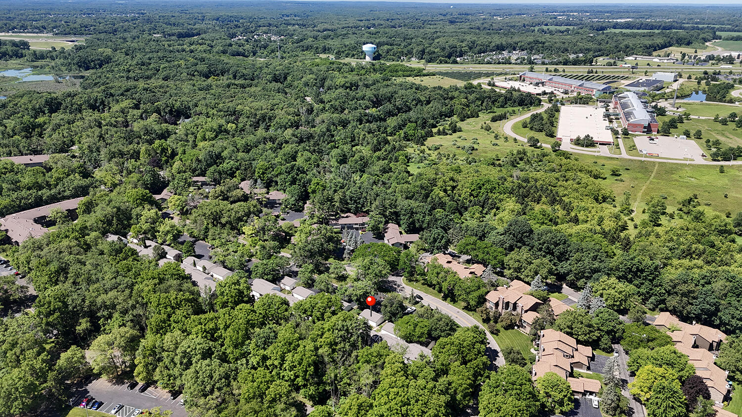 3819 Greenleaf Circle