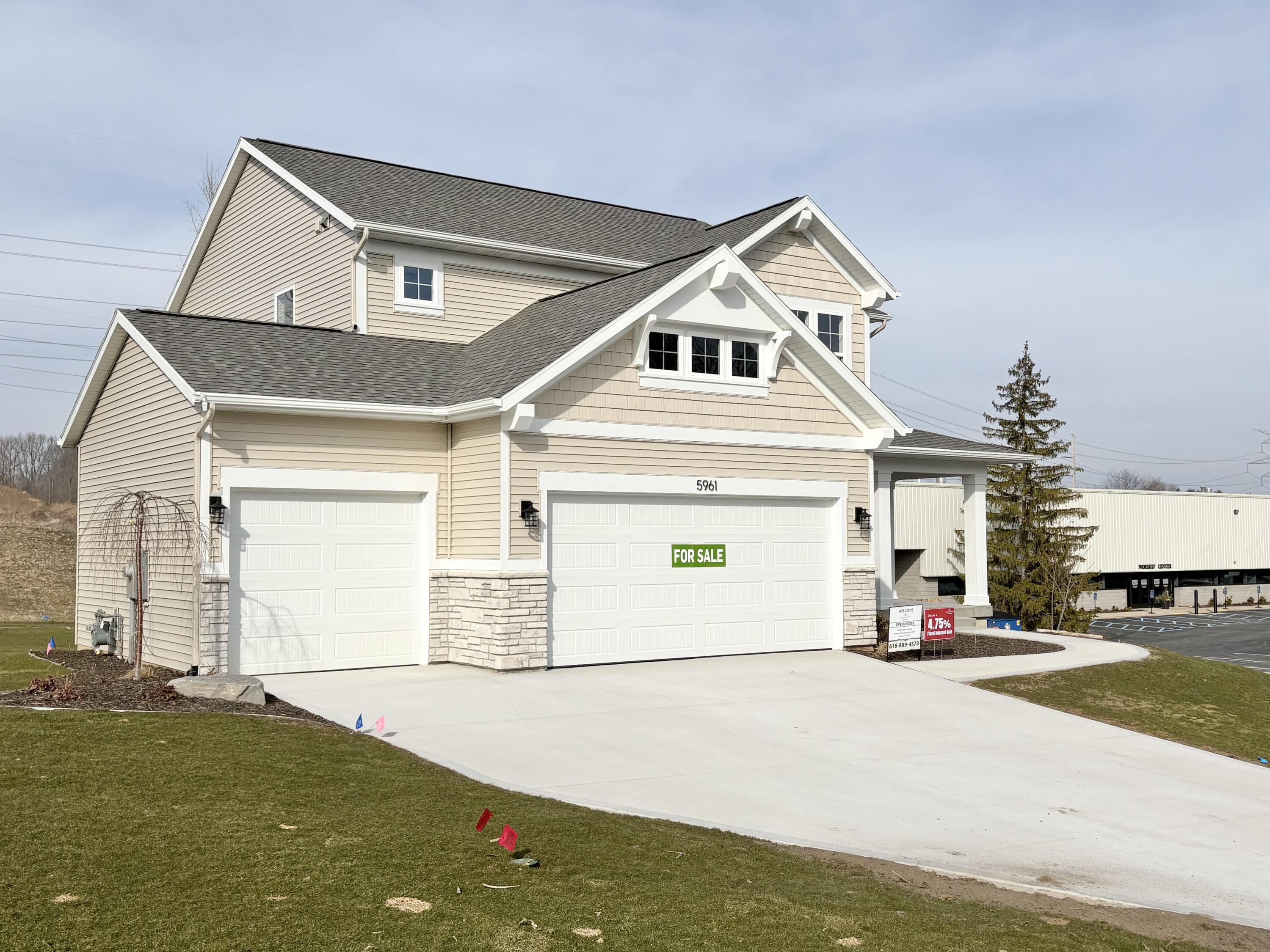 5961 Valley Point Drive SE