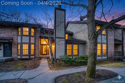 25178 Maplebrooke Drive Southfield City MI 48033