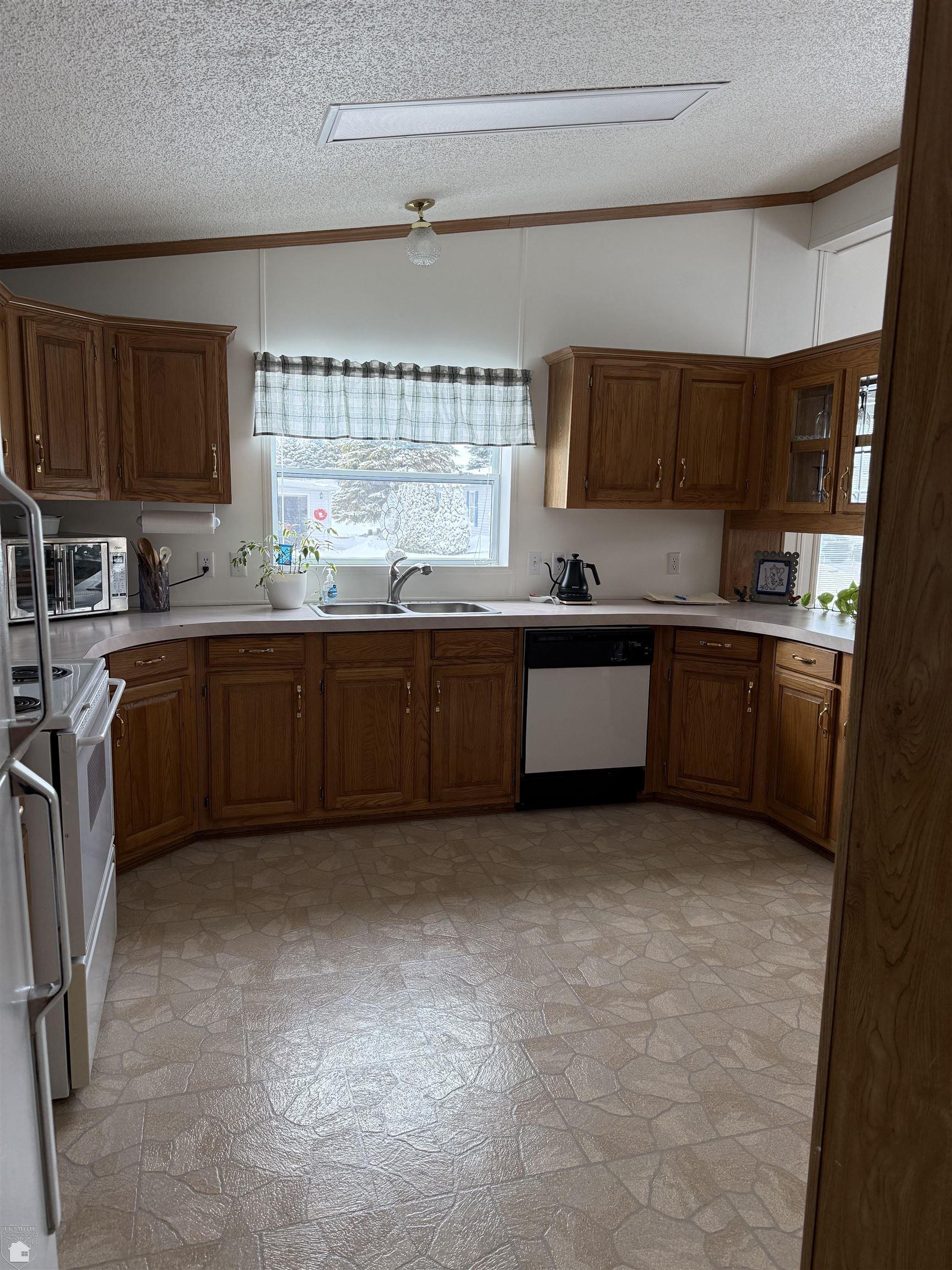 4333 24th (Lot 126) Avenue