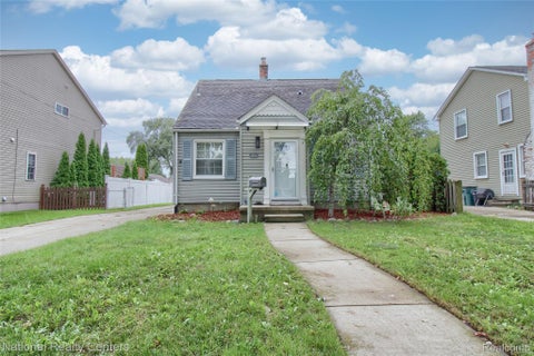 Photo for 2463 Cummings Avenue