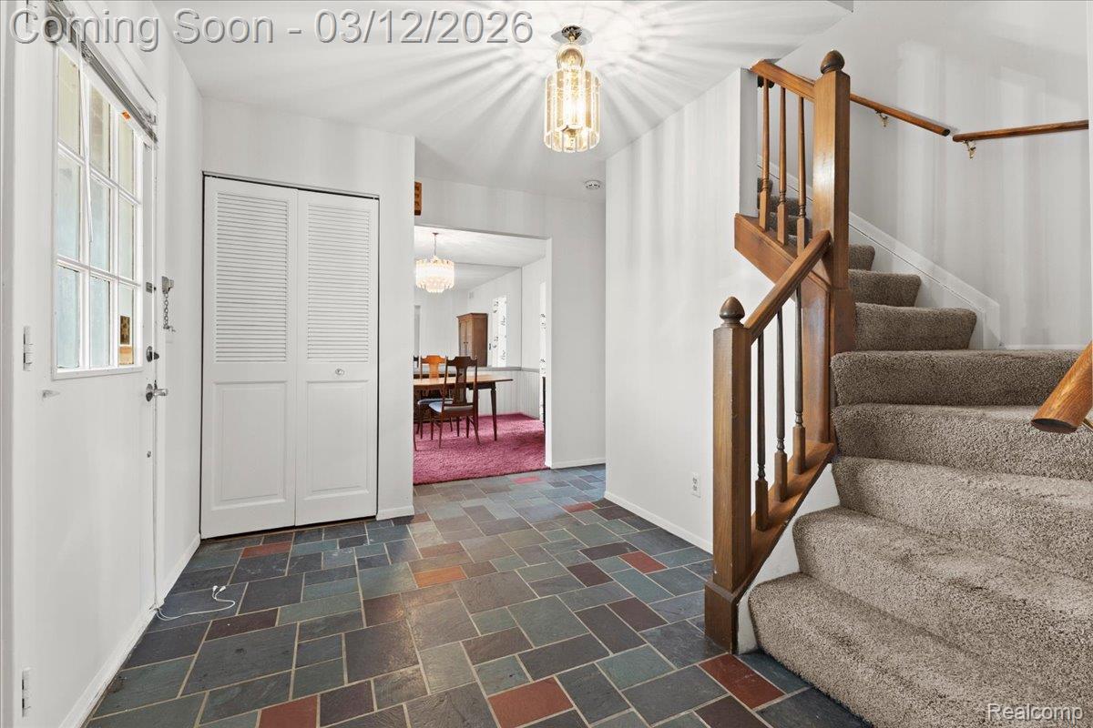 5634 Stratford Drive