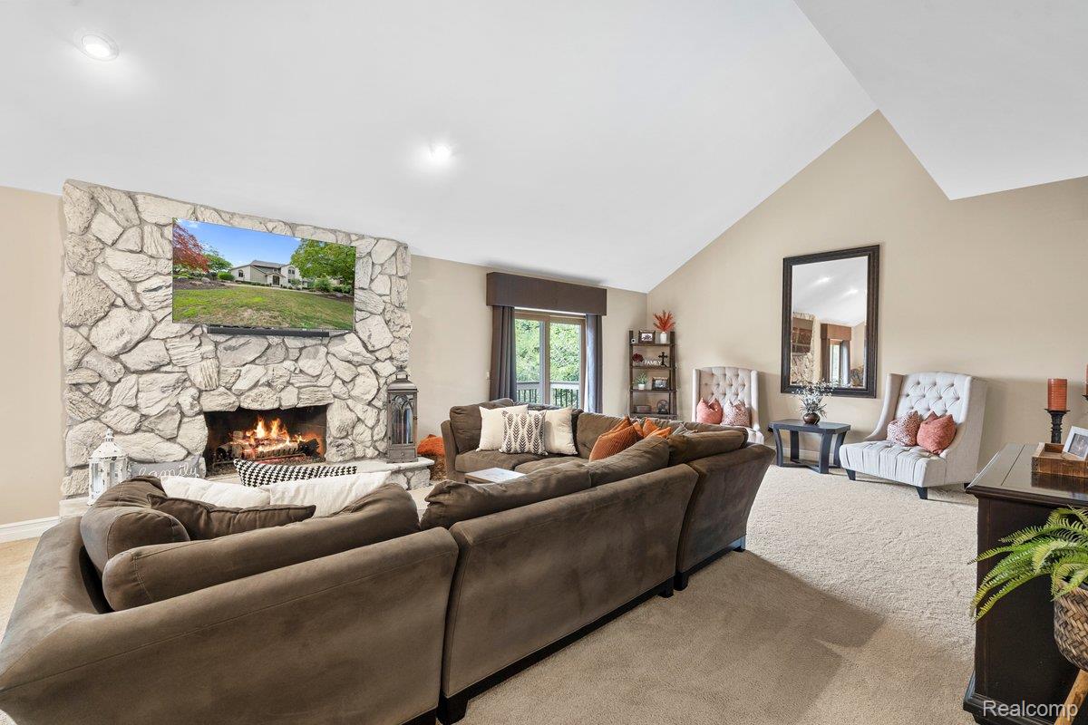 37735 River Bend
