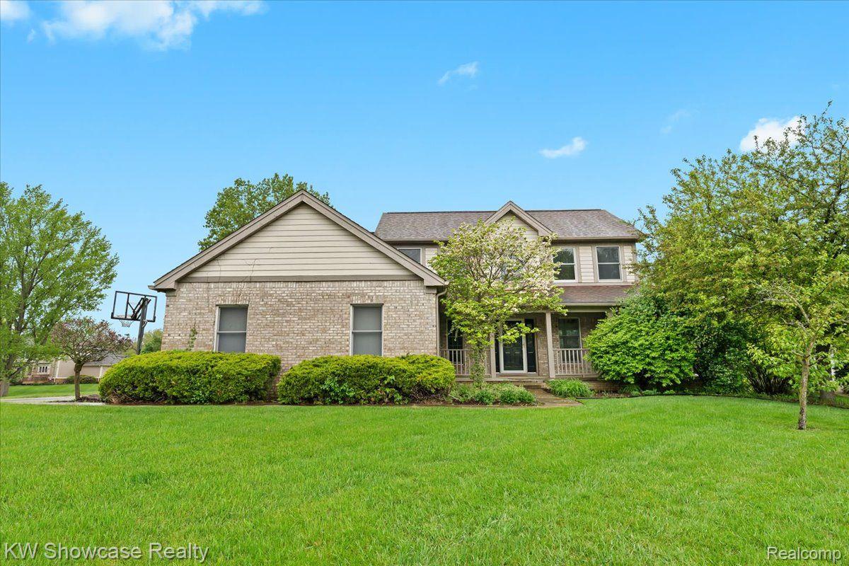 4870 LYTHAM Lane