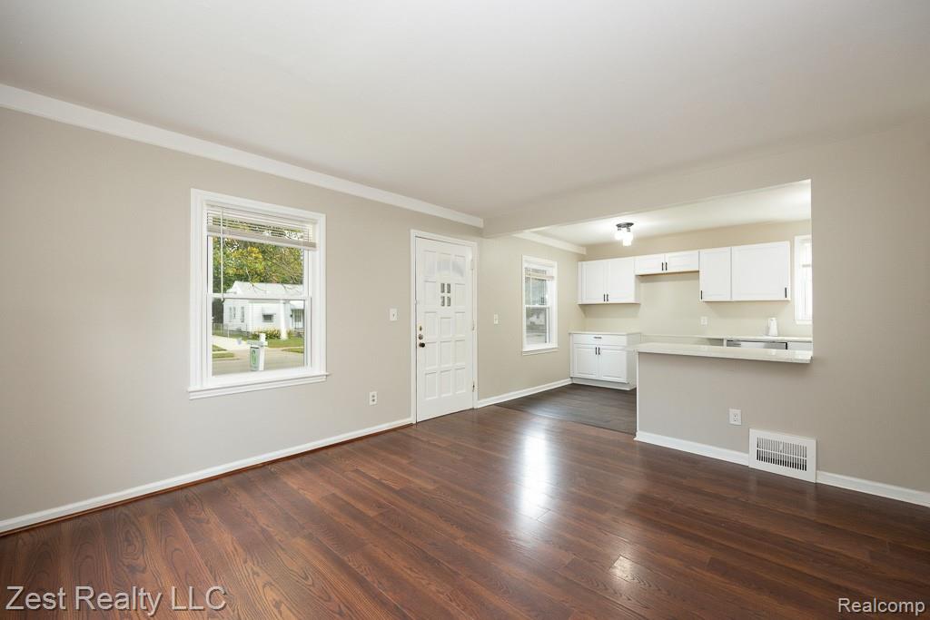 19372 Kenosha Street