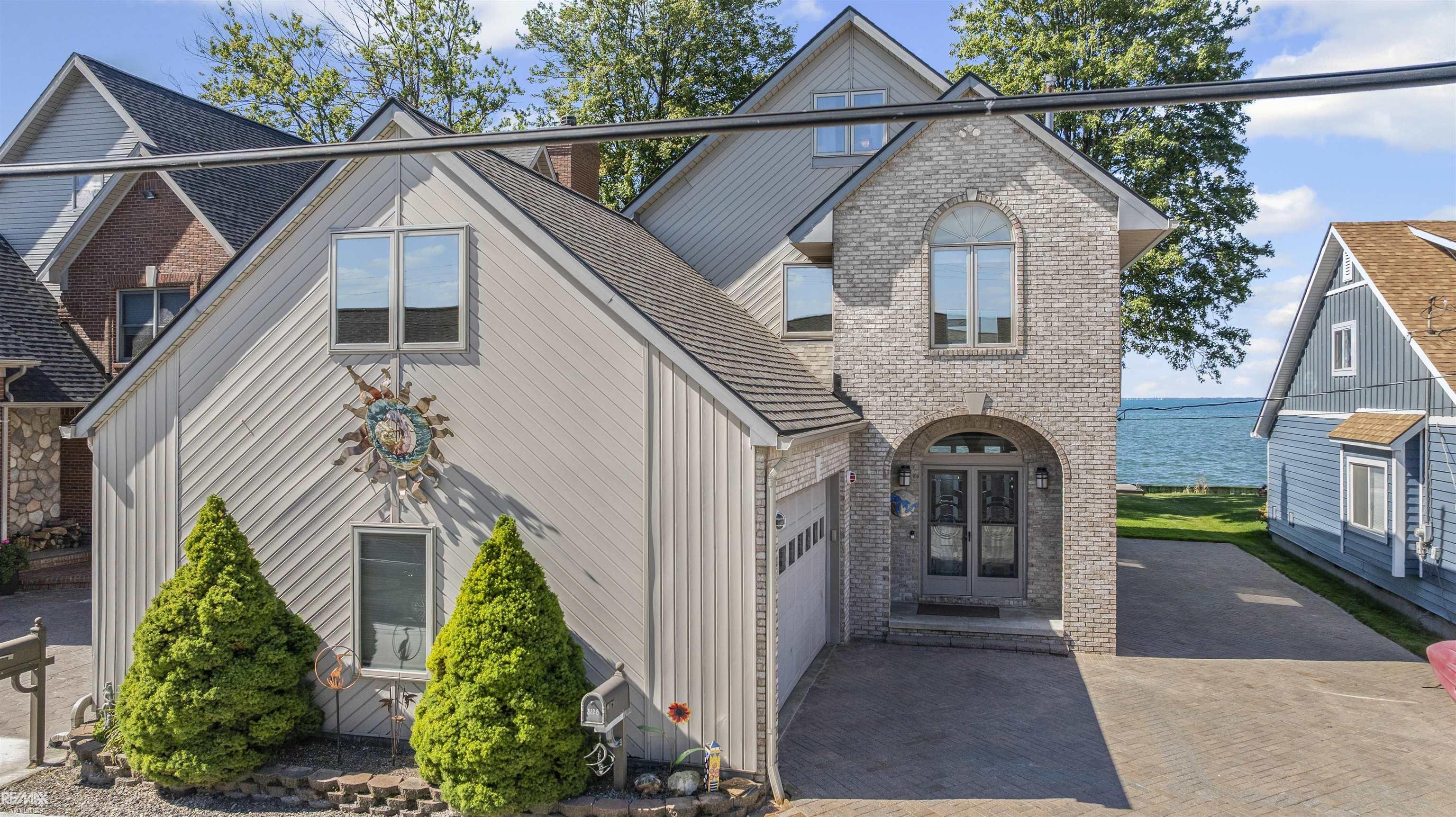 8228 Long Island Court