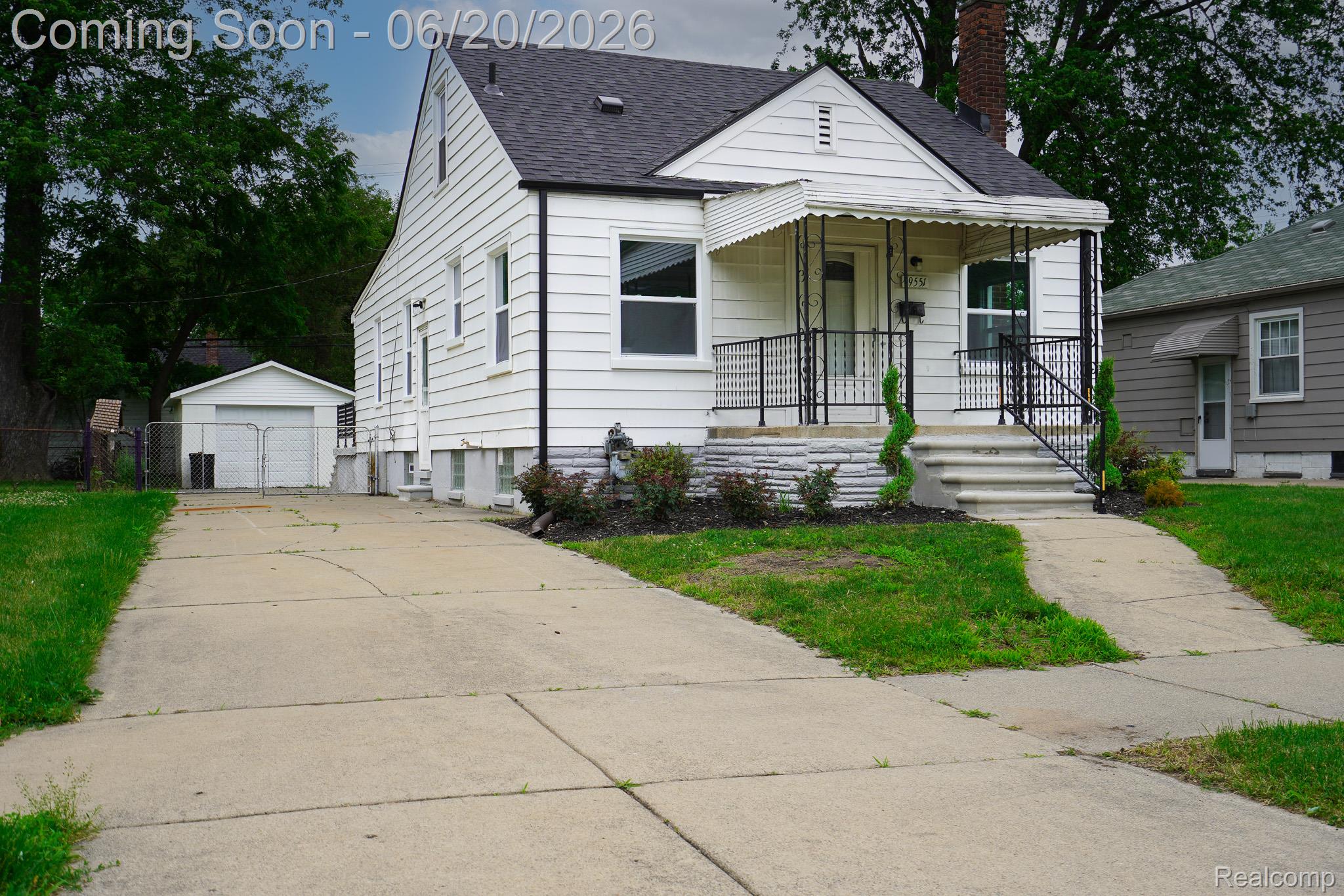 19551 Five Points Street