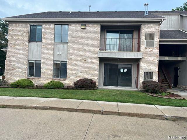 Fraser City, Michigan 48026, United States, 2 Bedrooms Bedrooms, ,2 BathroomsBathrooms,Residential,Active,185073