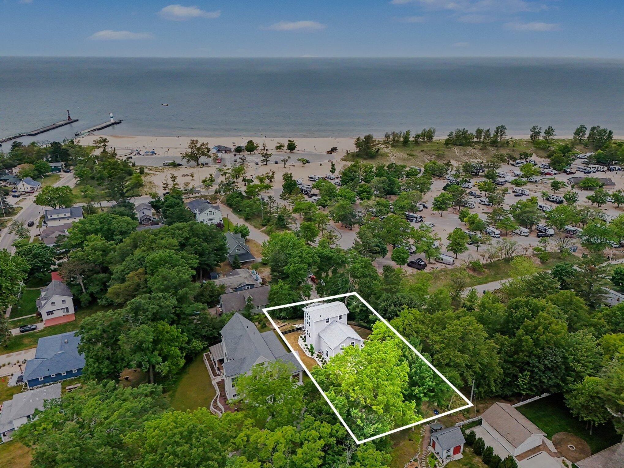 258 W Lowell Street