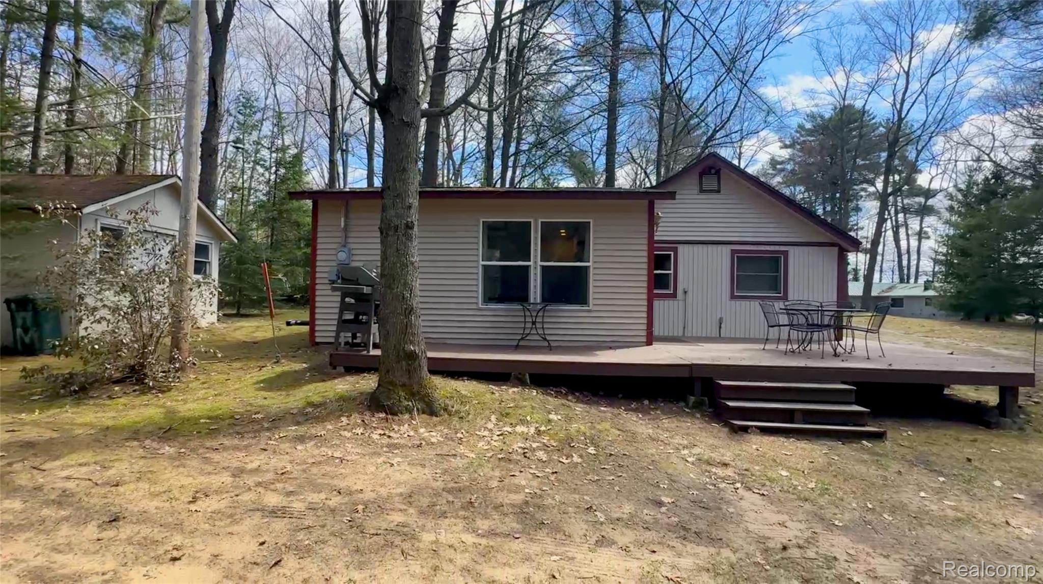 5089 Cottage Dr SE Drive SE